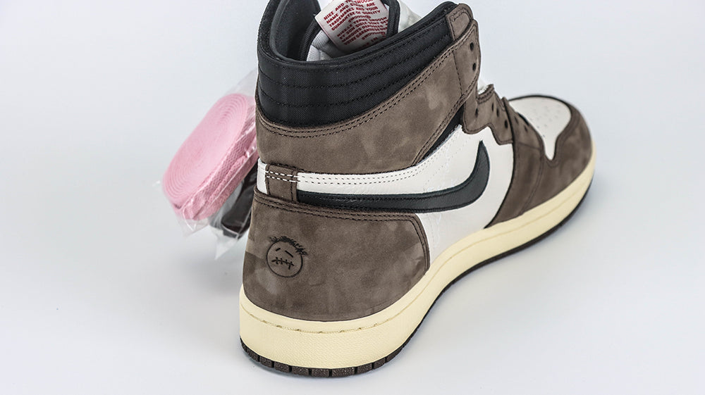 AIR JORDAN 1 TRAVIS SCOTT HIGH
